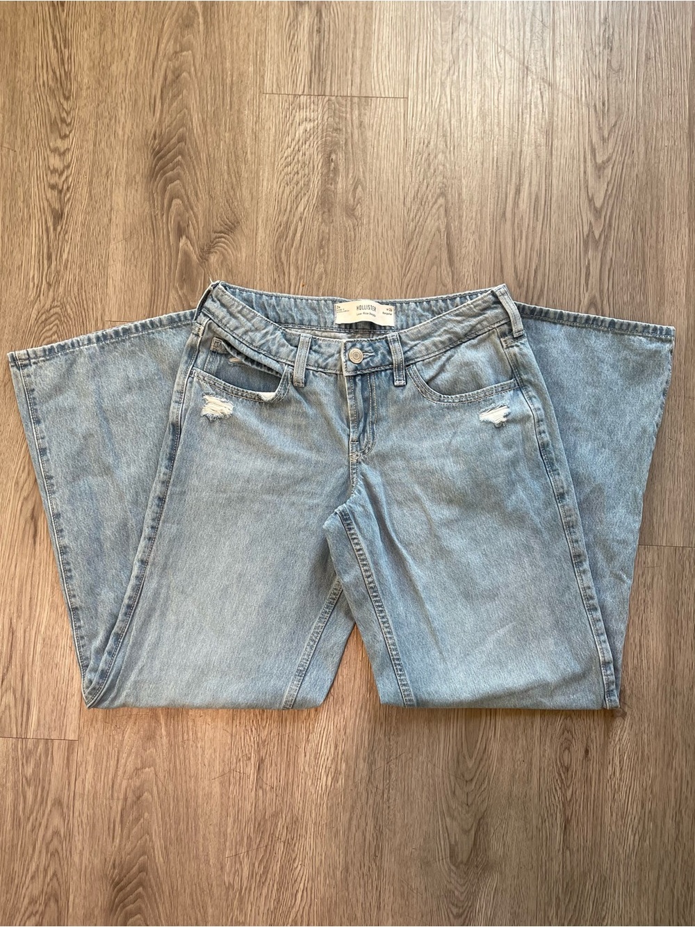 Hollister low rise baggy jeans